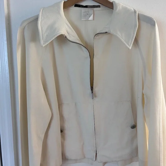 CHANEL | Jackets & Coats | Chanel Vintage 99p 4 Zip Cream CHANEL | Jackets & Coats | Chanel Vintage 99p 4 Zip Cream